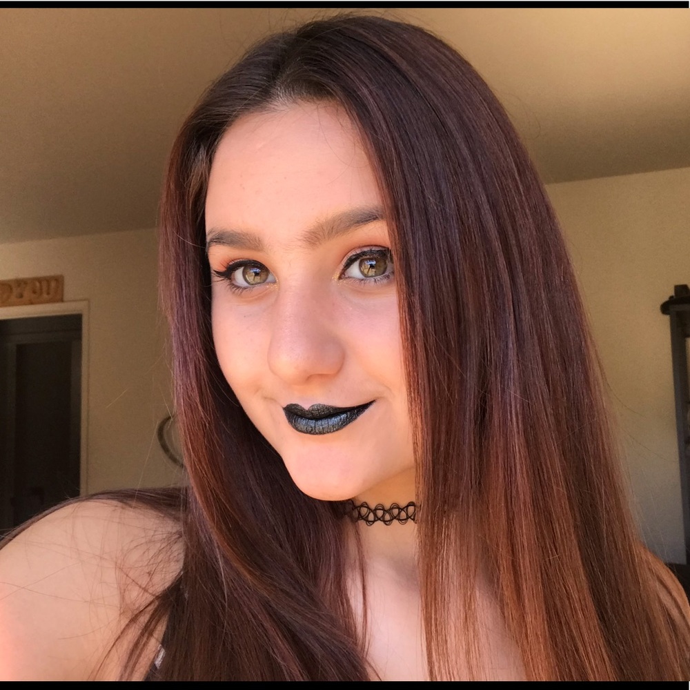 Meet your Posher, Angelina